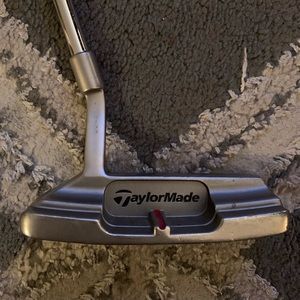 TailorMade Redline putter.